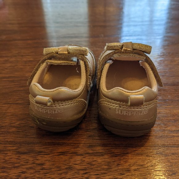 Surprize Stride Rite Mary Janes - Size 4 - Picture 2 of 4